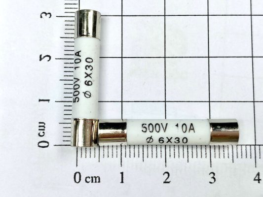 R058 500V 10A