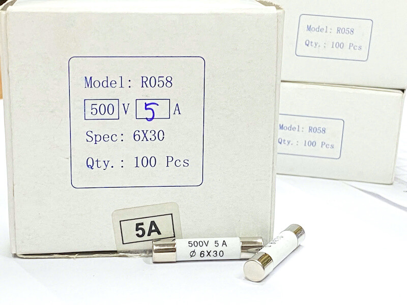 Cầu chì sứ R058 5A 500V kích thước 6X30MM - Linh Kiện Độc