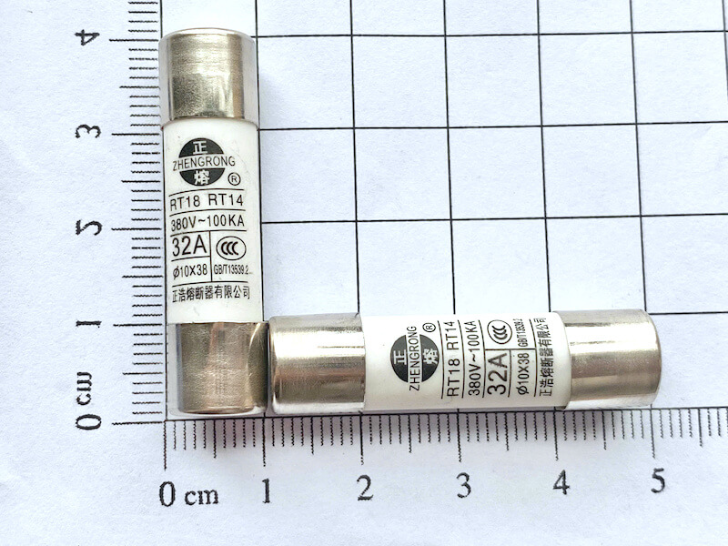 Rt. 18 Rt14 Cầu chì sứ RO15 RT18 RT14 32A 380V kích thước 10x38mm - Linh Kiện Độc