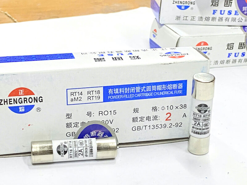 Rt. 18 Rt14 Cầu chì sứ RO15 RT18 RT14 2A 380VAC kích thước 10x38mm - Linh Kiện Độc