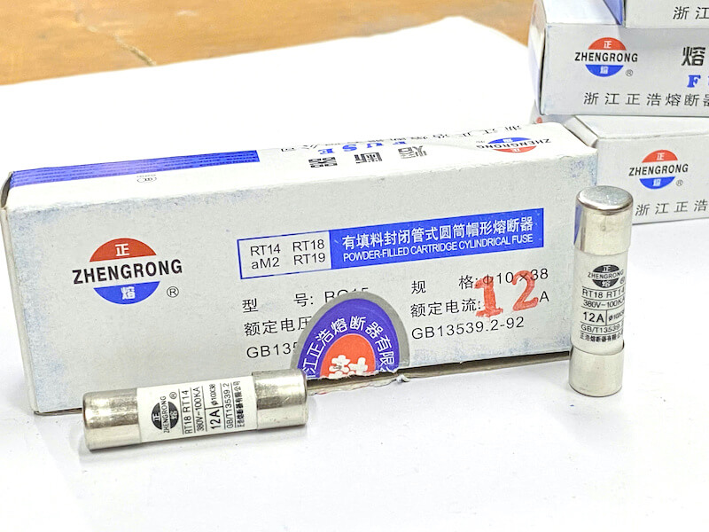 Rt. 18 Rt14 Cầu chì sứ 380V 12A RO15 RT18 RT14 10x38mm - Linh Kiện Độc