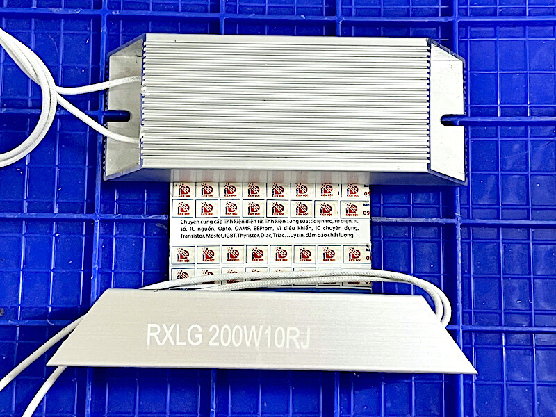 Điện trở xả vỏ nhôm RXLG 200W 10R 165x60x30mm