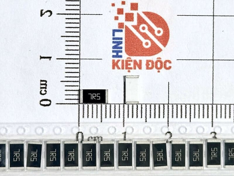 Điện trở dán 2512 7.5R 7R5-1W 5% (dây 10 chiếc)