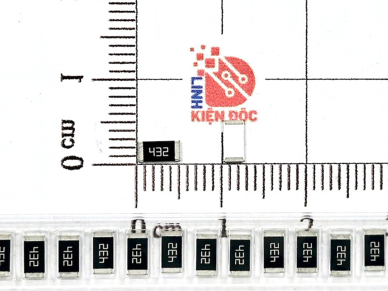Điện trở dán 2010 4.3K 432 0.5W 5% (dây 10 chiếc)