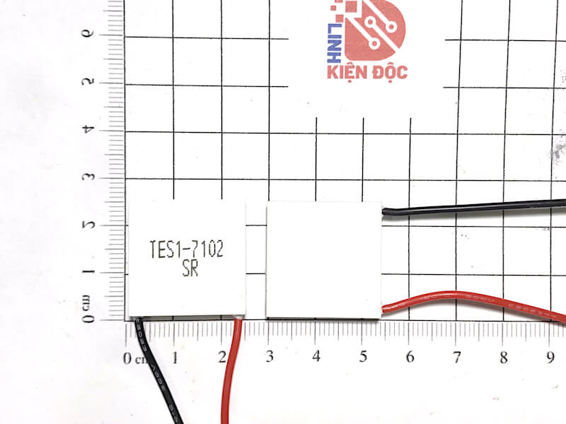 Sò nóng lạnh TES1-7102 8V 10W kích thước 23x23x4.5mm