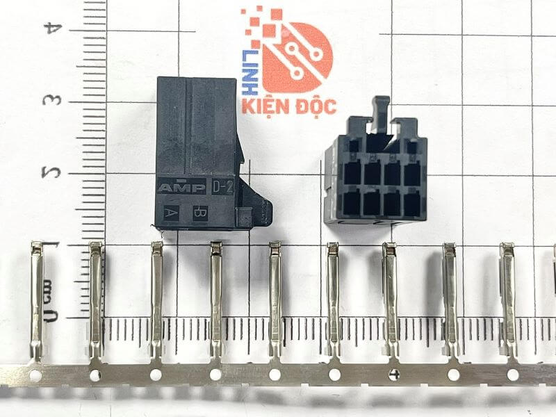 Giắc kết nối AMP D-2 X, 1-1318119-4 CXA2A 8 lỗ