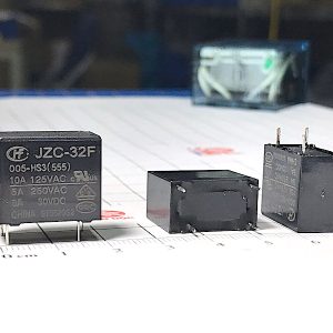 Relay JZC-32F-005-HS3 5V 10A 4 chân
