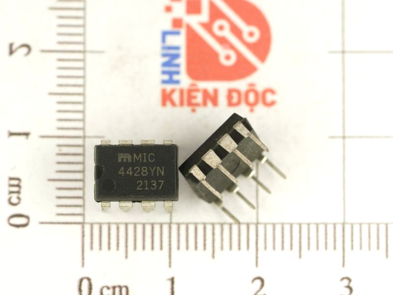 MIC4428YN 4428YN IC chuyên dụng DIP-8 - Ảnh 2