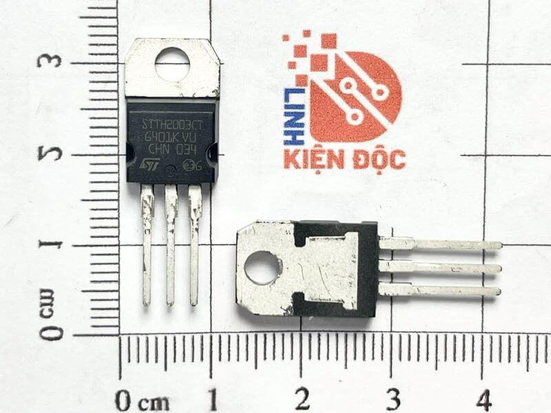STTH2003CT STTH2003 Diodes Fast Recovery 2x10A/300V TO-220 - Ảnh 2