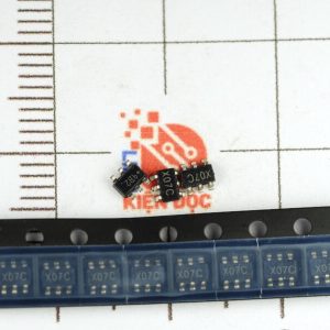 ADC121S021 kí hiệu X07C 12-Bit A/D Converter SOT23-6