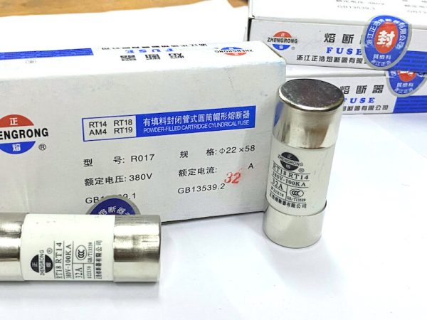 Rt. 18 Rt14 Cầu chì sứ RO17 RT18 RT14 32A 380V kích thước 22x58mm - Linh Kiện Độc