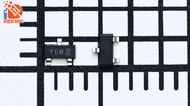 BZX84-C18